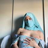 arabmusclemommy from onlyfans