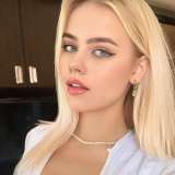blondiepolly from onlyfans